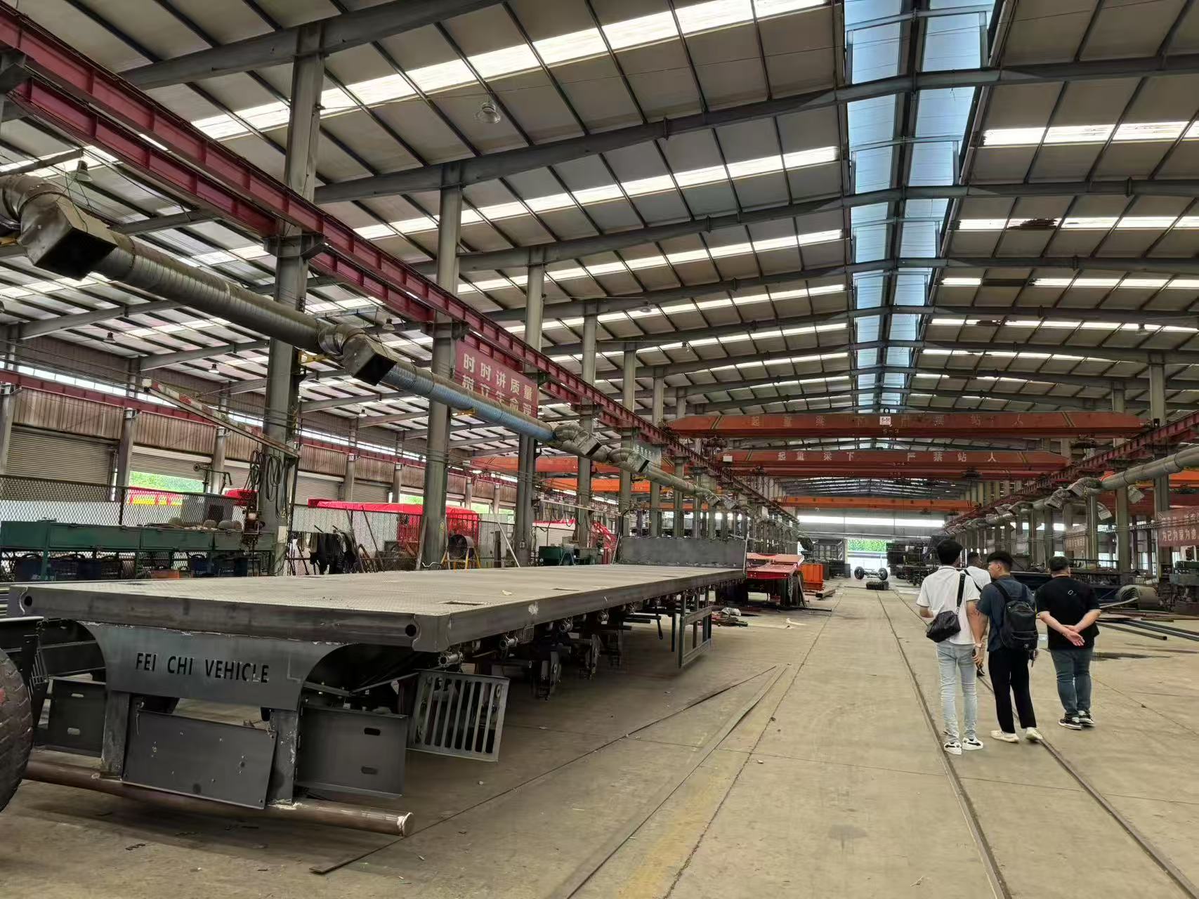 लुई फैक्ट्री को मलेशियाई ग्राहकों का आगमन प्राप्त हुआ, जिससे सहयोग का एक नया अध्याय शुरू हुआ