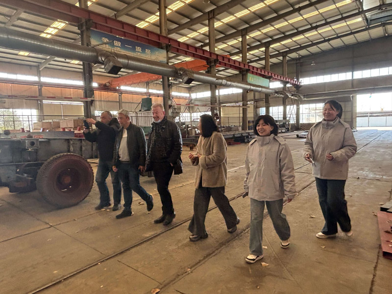 अर्मेनियाई ग्राहक लुई का दौरा करते हैं! विदेशी बाज़ारों के लिए एक नया खाका खोलने के लिए हाथ मिलाएँ,