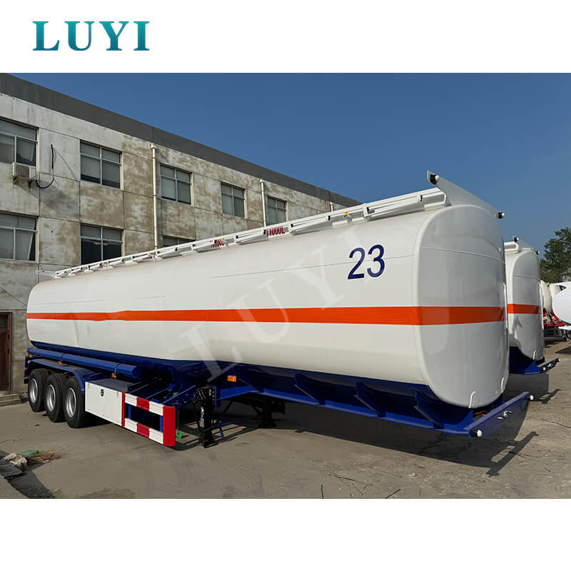 3-एक्सल 45,000-लीटर 5-कम्पार्टमेंट ऑयल टैंक सेमी-ट्रेलर