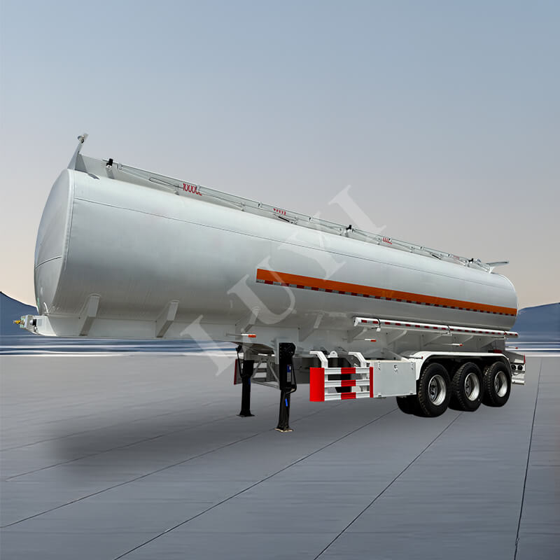 त्रिअक्षीय कार्बन स्टील 55,000-लीटर तेल टैंक अर्ध-ट्रेलर त्रिअक्षीय कार्बन स्टील 55,000-लीटर तेल टैंक अर्ध-ट्रेलर
